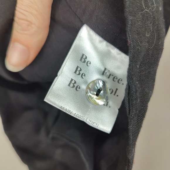 VRG GRL Streets Black Linen Vest Womens 6 Button Front Gilet Preppy‎ Minimalist - Picture 5 of 6